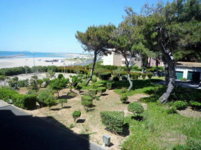 STUDIO BORD DE MER AVEC PKG PRIVE